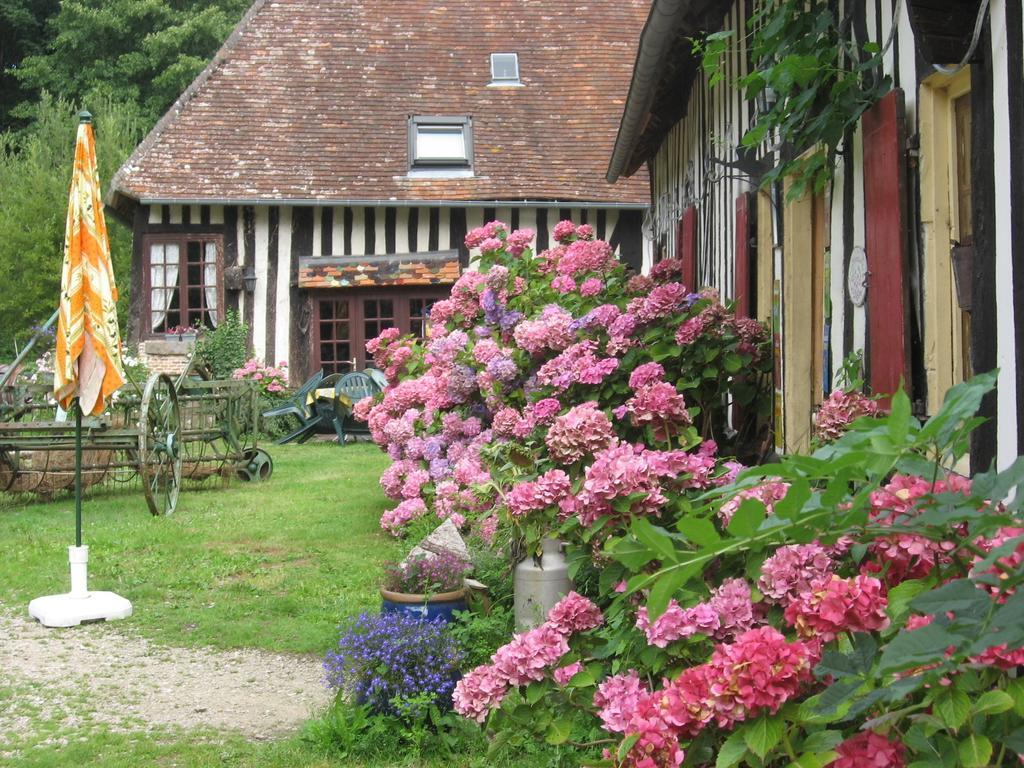 Bed and Breakfast La Boursaie Livarot-Pays-d'Auge Экстерьер фото
