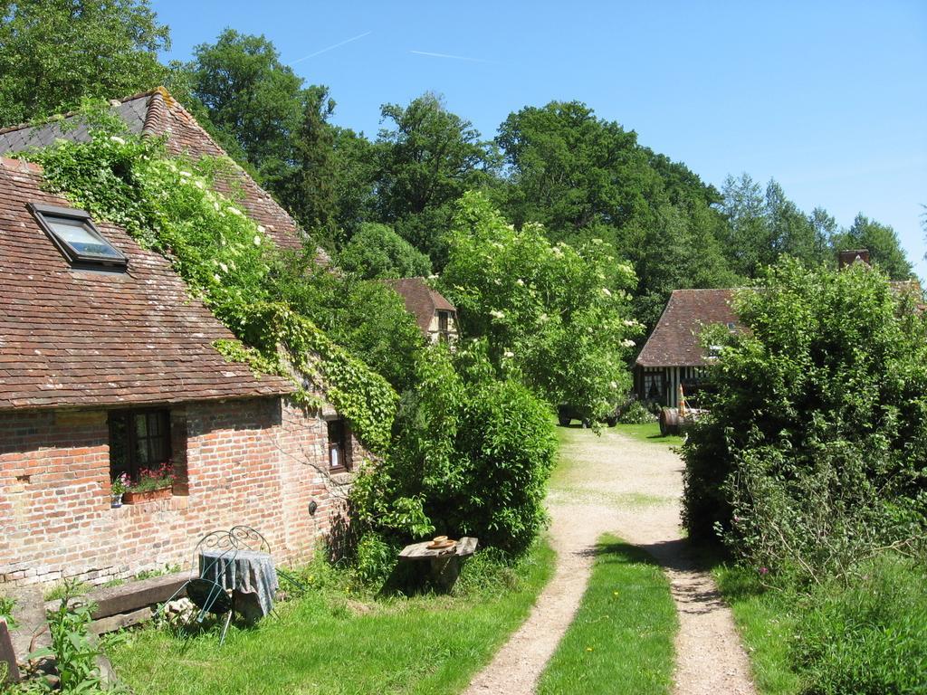 Bed and Breakfast La Boursaie Livarot-Pays-d'Auge Экстерьер фото