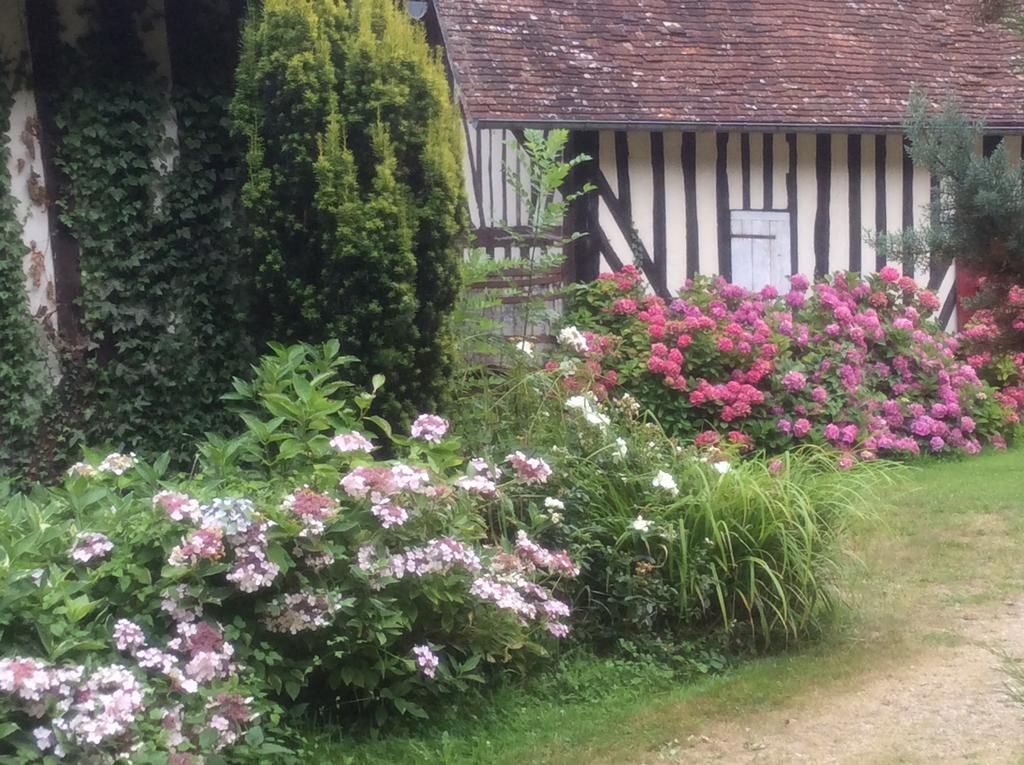 Bed and Breakfast La Boursaie Livarot-Pays-d'Auge Экстерьер фото